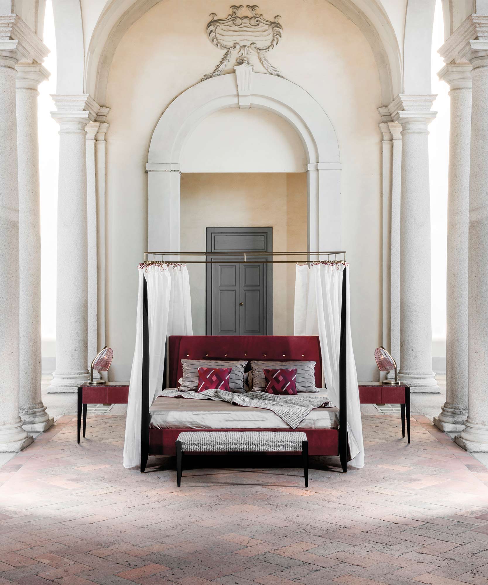 Кровать итальянской фабрики "Bellotti"