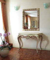 Консоль Итальянской фабрики Tiferno